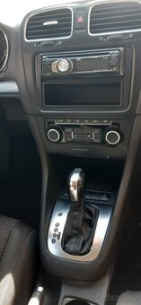 VW GOLF kombi 1,6 77kW automat - 8
