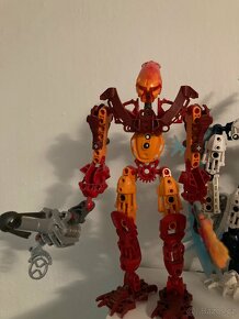 LEGO Bionicle - 12 ks - 8
