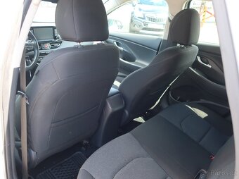 Hyundai i30 WG 1.6CRDi 85kW SMART ČR 1MAJITEL TAŽNÉ - 8