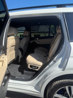 BMW X7 40d Mpaket, 2021, 7míst, panorama - 8