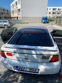 Mazda 323f - 8