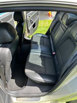 Peugeot 407 2.2i 120kw - 8