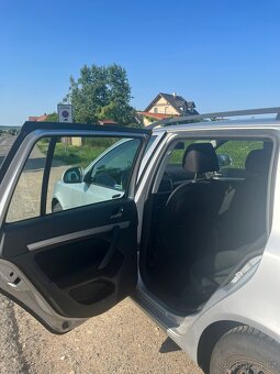 Prodám Škoda Octavia Combi 1,6 tdi 77kw s doloženou historií - 8