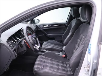 Volkswagen Golf 2,0 GTD 135kW DSG Xenon Navi (2015) - 8