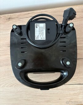 Sendvičovač / toustovač 3v1 - 8