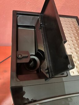 Kávovar De'Longhi ESAM 5500 Perfecta - TOP STAV - 8