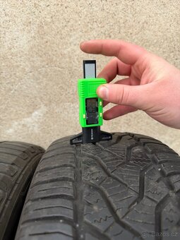 Prodám zimní pneumatiky - 8