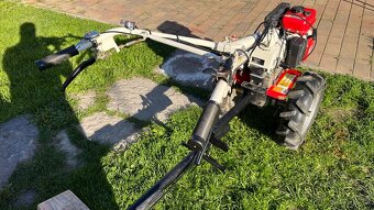 Iseki SA360 jednoosý malotraktor - 8