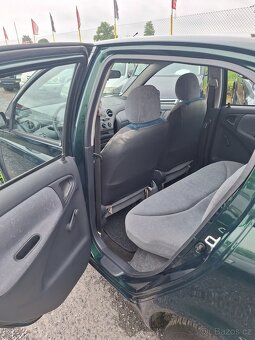 Toyota Yaris 1.0 VVT-i 50Kw - 8