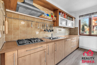 Prodej RD 5+1, garáž, CP 495 m², Staré Město u Moravské Třeb - 8