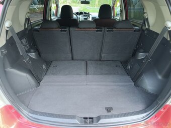 Toyota Verso 1.8 Valvematic / Benzín / 2010 - 8