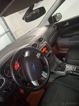 Ford Focus kombi 1,8 92kW Titanium, benzín a E85 - 8