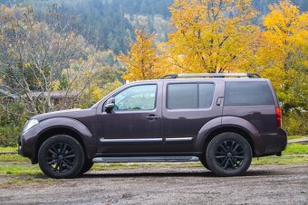 Nissan Pathfinder - 8