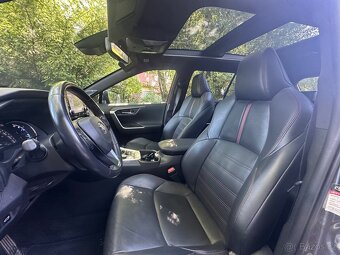 Toyota RAV4 plugin hybrid DPH 306koni tažné - 8