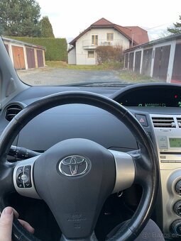 Toyota Yaris 1.3 vvti 2006 - 8