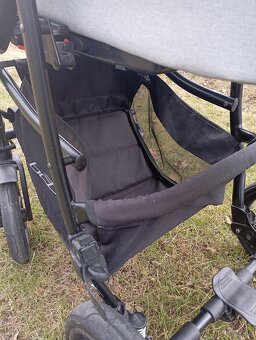 Kočárek Riko - 8