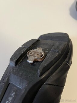 CYKLISTICKÉ TRETRY TRIBAN VEL. 46-47 + PEDÁLY SHIMANO - 8