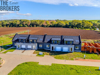 Prodej řadového domu, 145 m2, garáž, pozemek 385 m2, Bylany  - 8