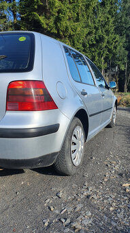 VW Golf 4 - 8