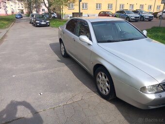 Auto - 8