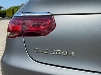 Mercedes GLC 300d coupe AMG 4M Carbon ČR - 8