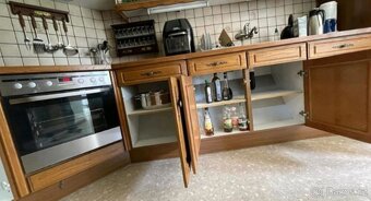 Kuchyňská linka z masivu, v barvě dubu, č. 3614 - 8