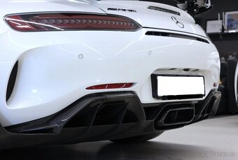 Mercedes-Benz AMG GT R PRO - 8