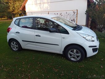 Kia Venga - 8
