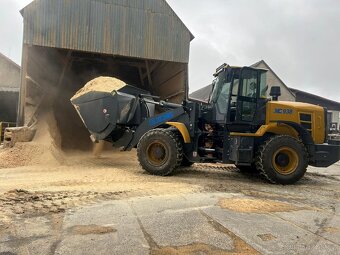 Čelní kolový kloubový nakladač - 8