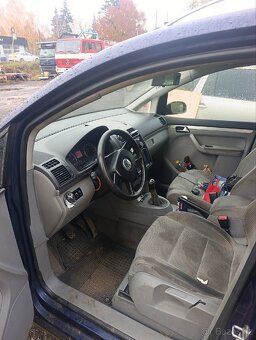 Touran 2.0 azv 100kw ND - 8