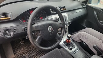 VW Passat 2.0tdi 103kw 4x4 - 8
