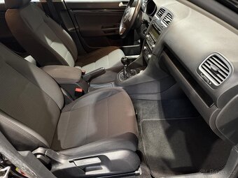 Volkswagen Golf 1.6 TDi , 77 kW nafta, 2011 - 8