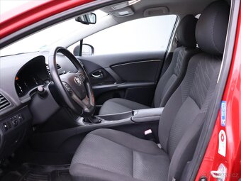 Toyota Avensis 2,2 D-4D 110kW Xenon Kessy (2009) - 8