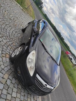 Opel Corsa D Coupe - 8