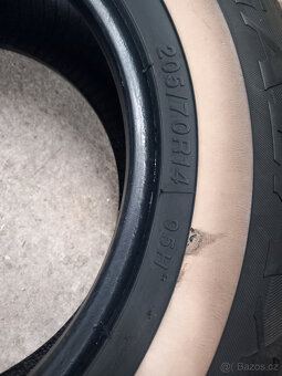 205/70R14 GUMY S BÍLÝMI PRUHY - 8