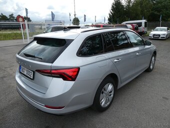Škoda Octavia 2i0 TDI 85kW Ambition Combi - 8