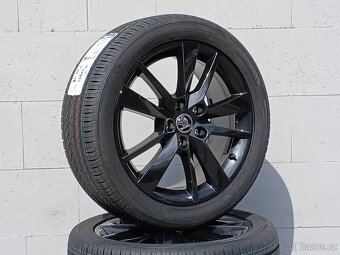 Pěkná nová letní orig alu Škoda Octavia 3 225/45/17 - 8