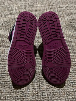 Nike Air Jordan 1 Mid Magenta - 8