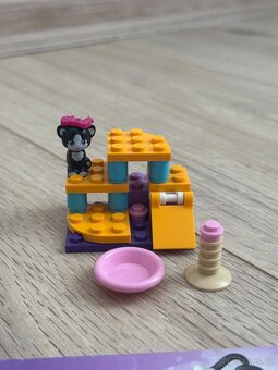 Lego Friends - 8