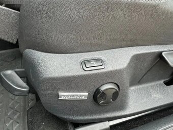 Volkswagen Golf, Variant 2.0TDI Highline - 8