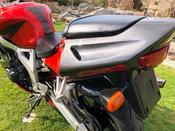 Honda CBR 900RR, TOP stav, Nová cena - 8