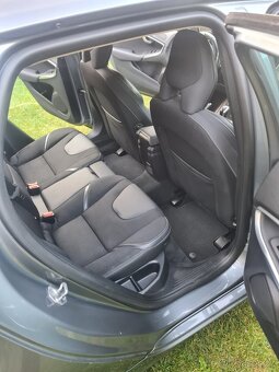 Volvo V40 16D 84 kw, R.V. 2015 - 8