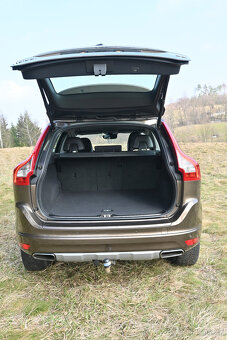 VOLVO XC60 nafta 2,0l 190k - 8