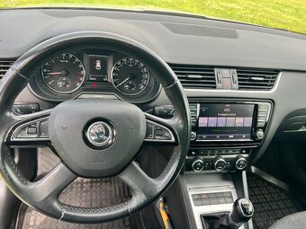 ŠKODA OCTAVIA KOMBI 1.6 TDI ELEGANCE - 8