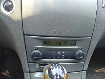 Renault laguna 1.9dci 79kw - 8