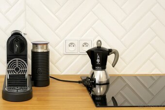 Pronájem - elegantní byt 2+kk (55 m²) u Grébovky Vršovice - 8