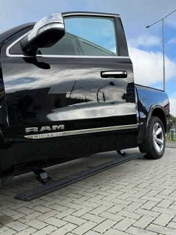 DODGE RAM LIMITED — 5.7 V8 HEMI Etorque — 2021– TOP STAV— - 8