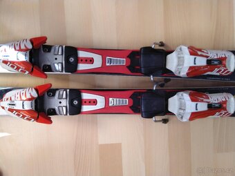 Sjezdové dětské lyže 129 cm - 8