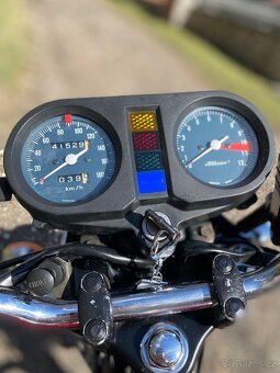 Honda CB400N - 8