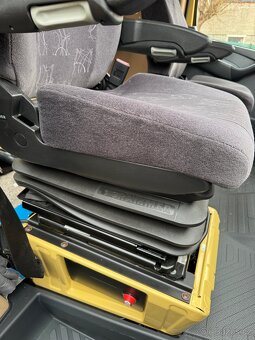 Pneumatické sedačky GRAMER CHICAGO ,Mercedes Sprinter - 8